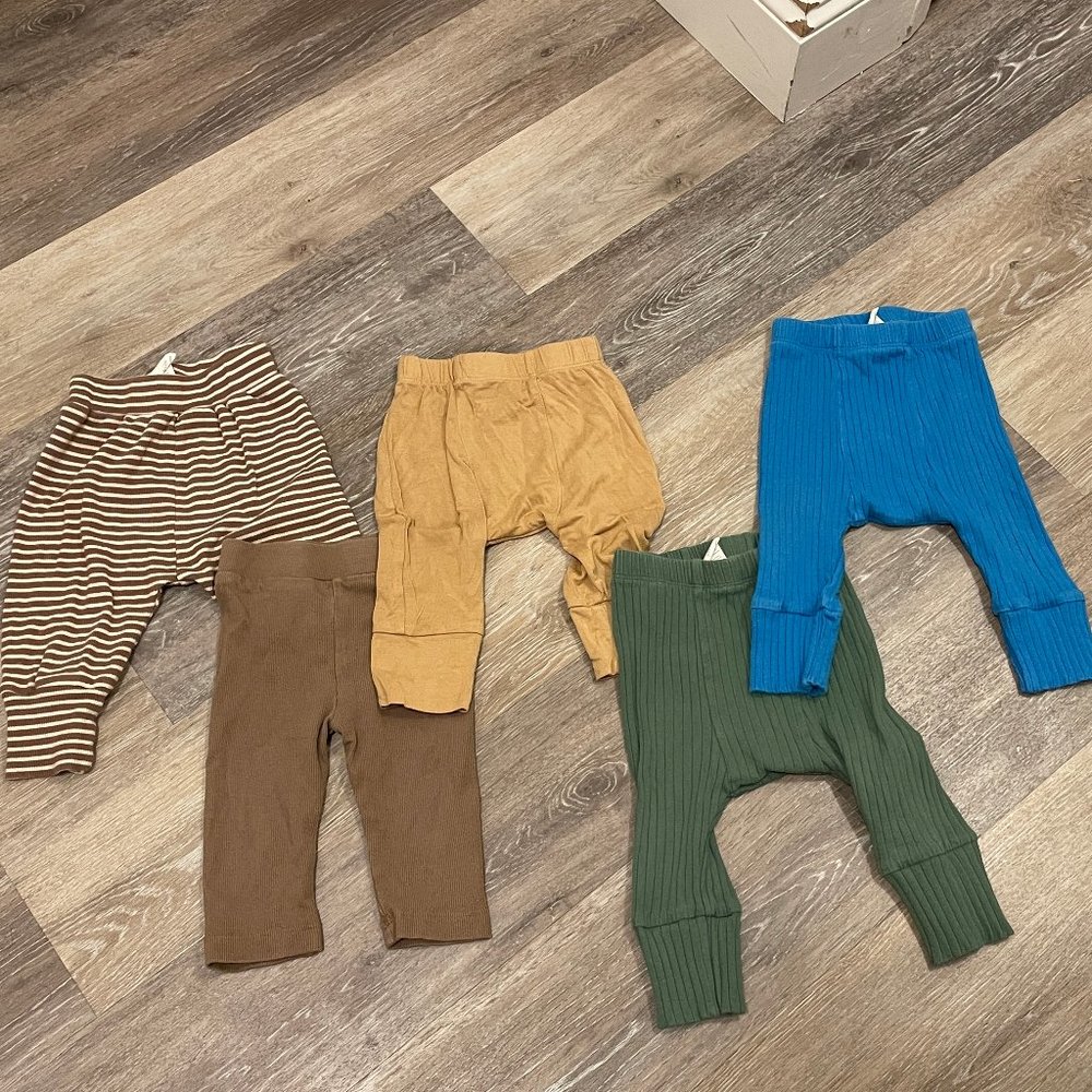 Lot: Five Pairs Kate Quinn Baby Pants 6-12